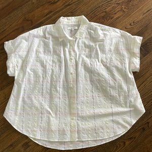 Madewell Size S button up shortsleeved top 87% cotton 13% polyester.Machine wash
